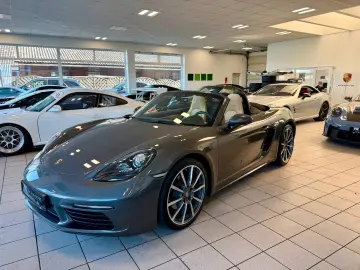 PORSCHE 718 Boxster 20 Zoll   BOSE   Bi-Color   PCM-Navi