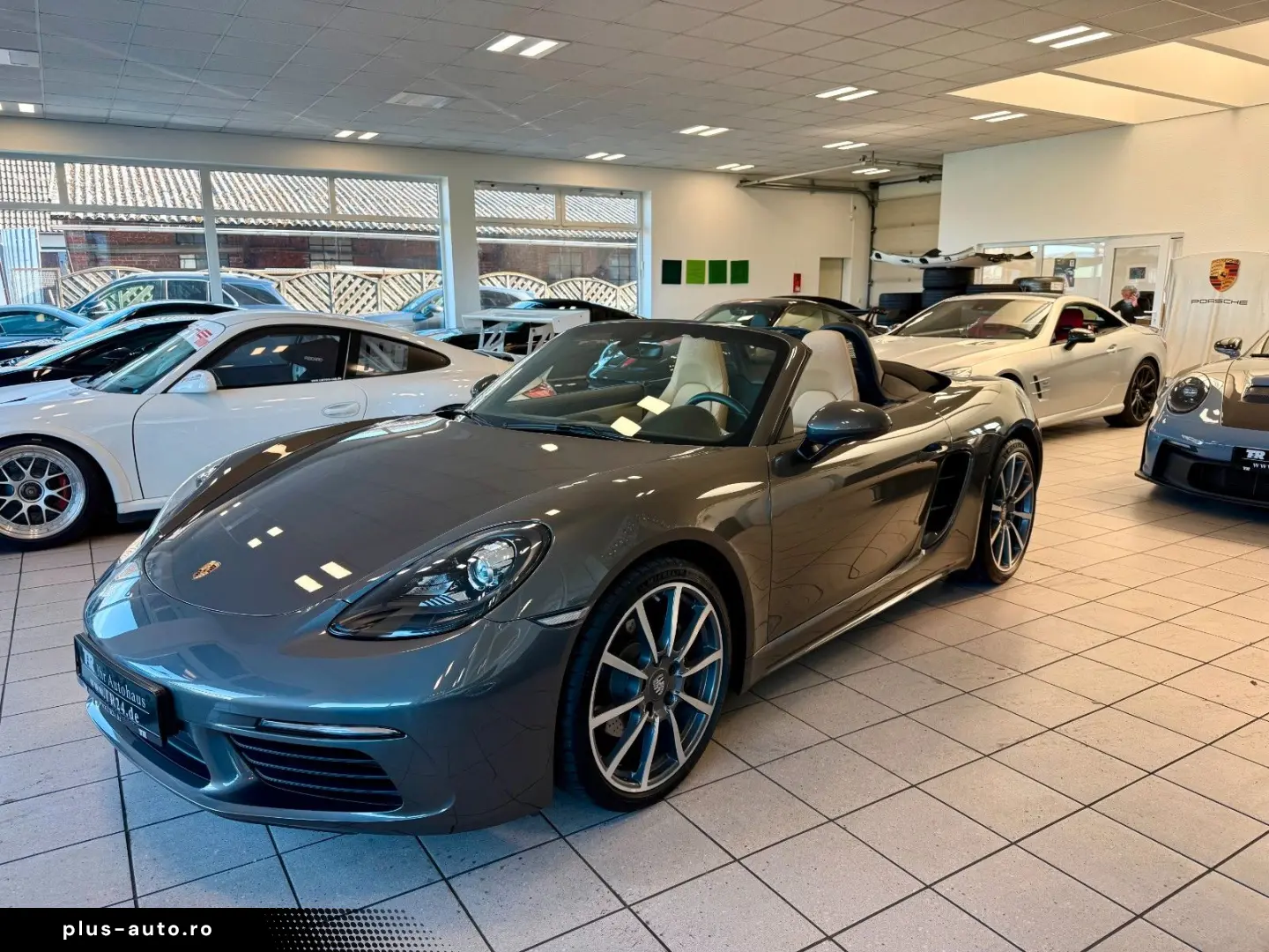 PORSCHE 718 Boxster 20 Zoll   BOSE   Bi-Color   PCM-Navi