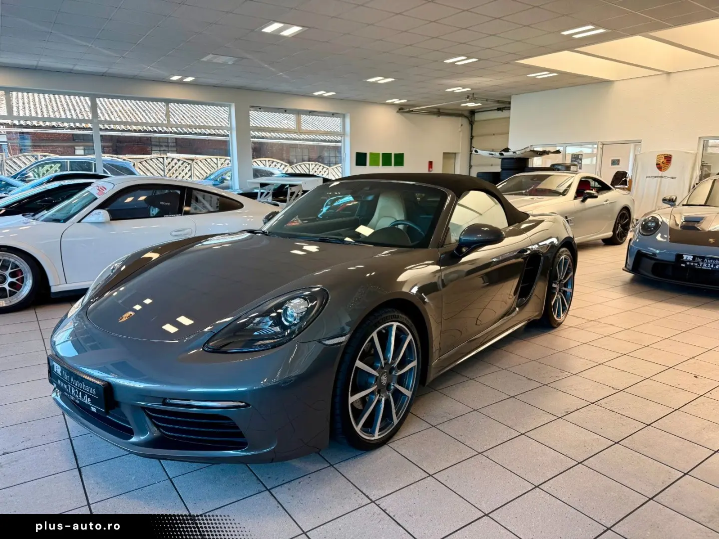PORSCHE 718 Boxster 20 Zoll   BOSE   Bi-Color   PCM-Navi