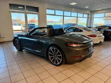 PORSCHE 718 Boxster 20 Zoll   BOSE   Bi-Color   PCM-Navi