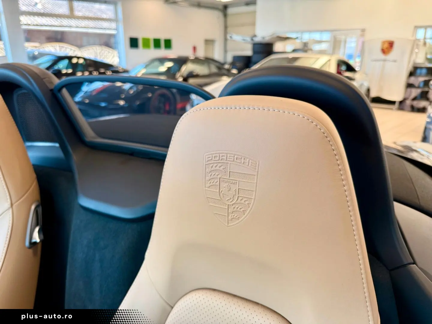 PORSCHE 718 Boxster 20 Zoll   BOSE   Bi-Color   PCM-Navi