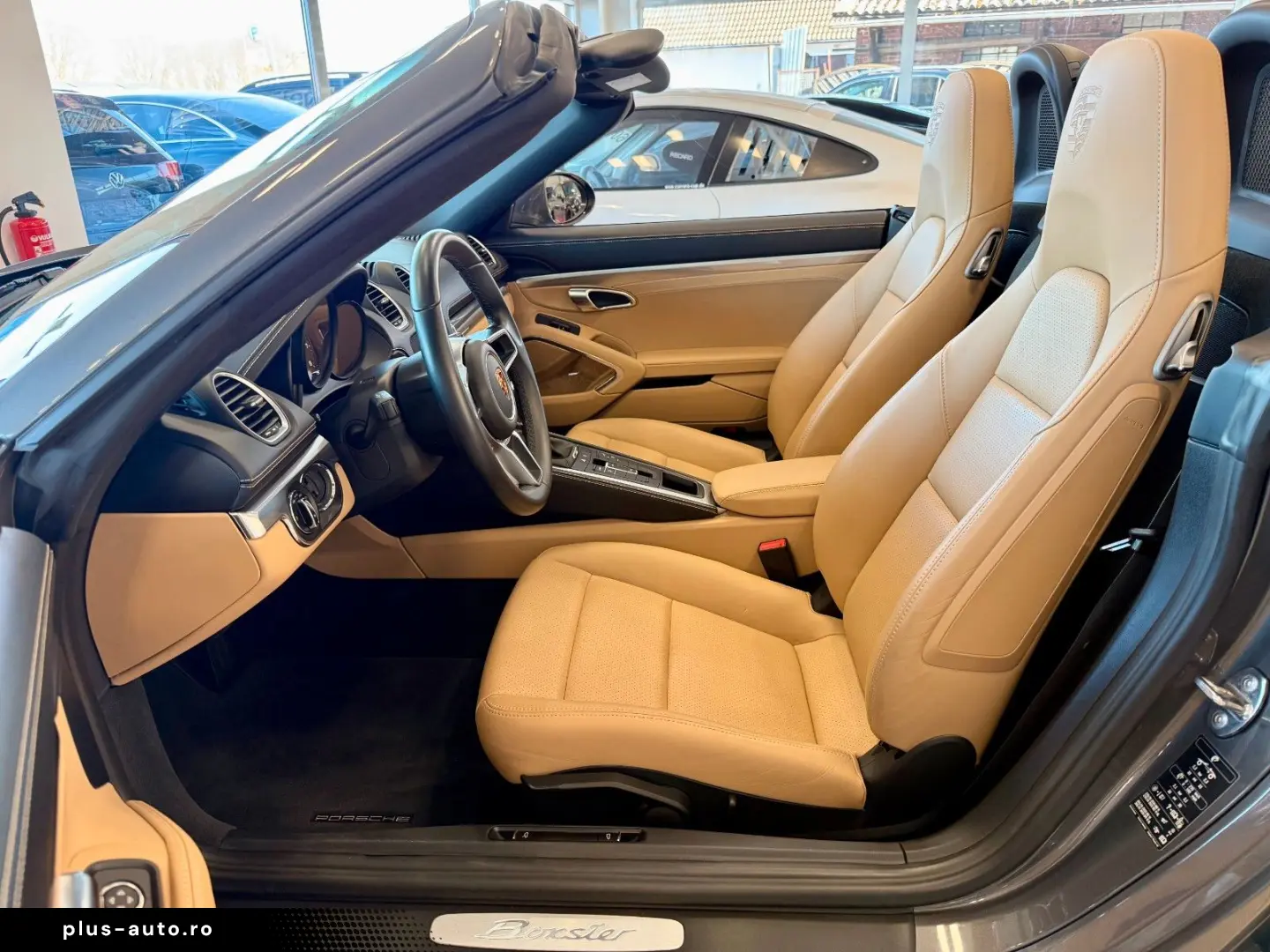 PORSCHE 718 Boxster 20 Zoll   BOSE   Bi-Color   PCM-Navi