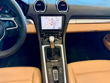 PORSCHE 718 Boxster 20 Zoll   BOSE   Bi-Color   PCM-Navi