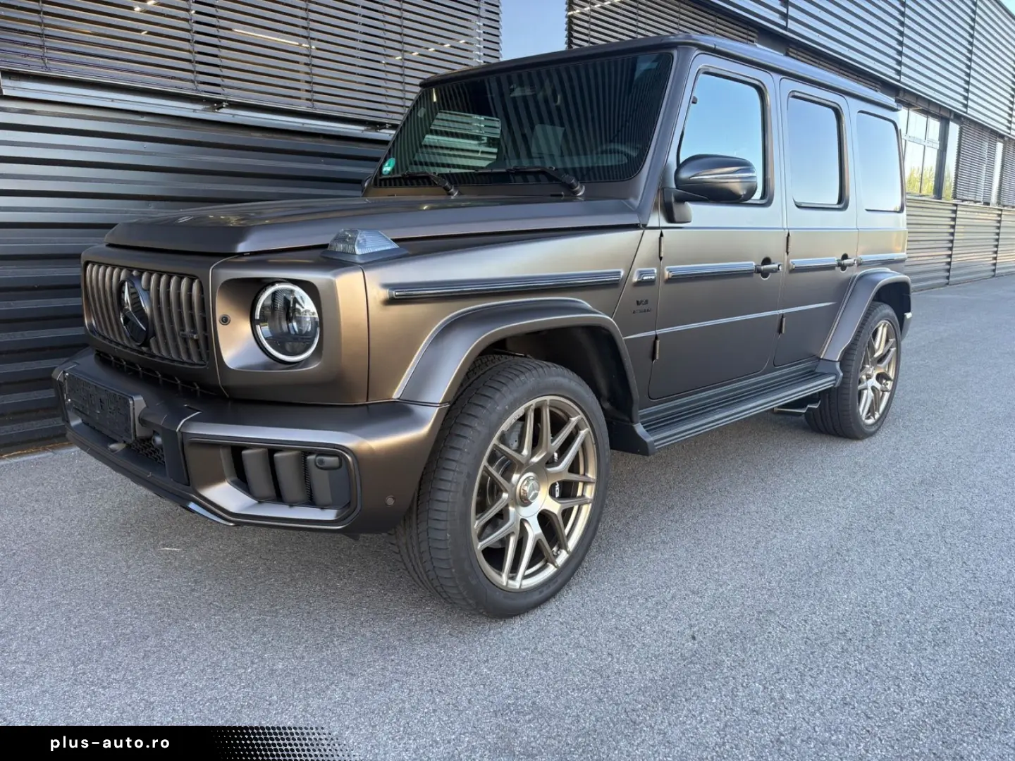 MERCEDES-BENZ G 63 AMG MEGAVOLL-1.HAND-1700 KM !! FACELIFT