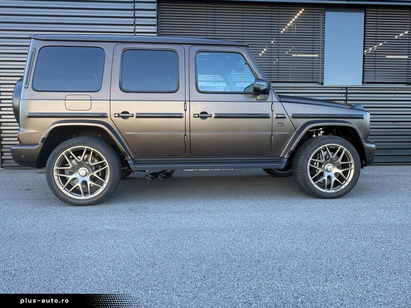 MERCEDES-BENZ G 63 AMG MEGAVOLL-1.HAND-1700 KM !! FACELIFT