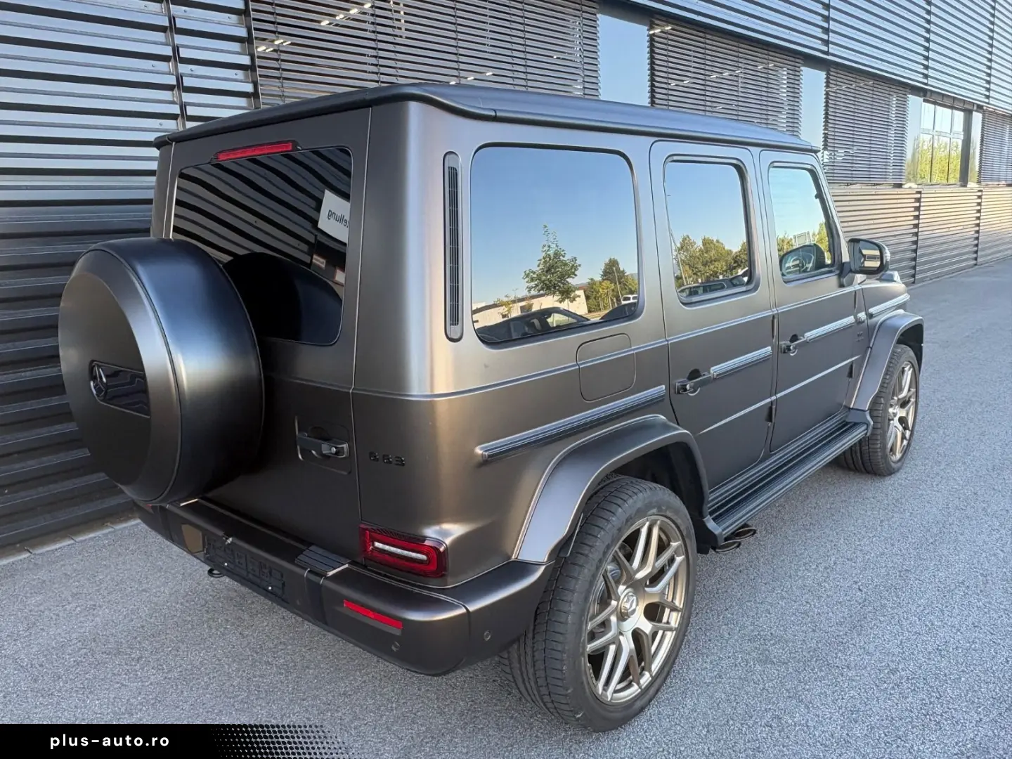 MERCEDES-BENZ G 63 AMG MEGAVOLL-1.HAND-1700 KM !! FACELIFT