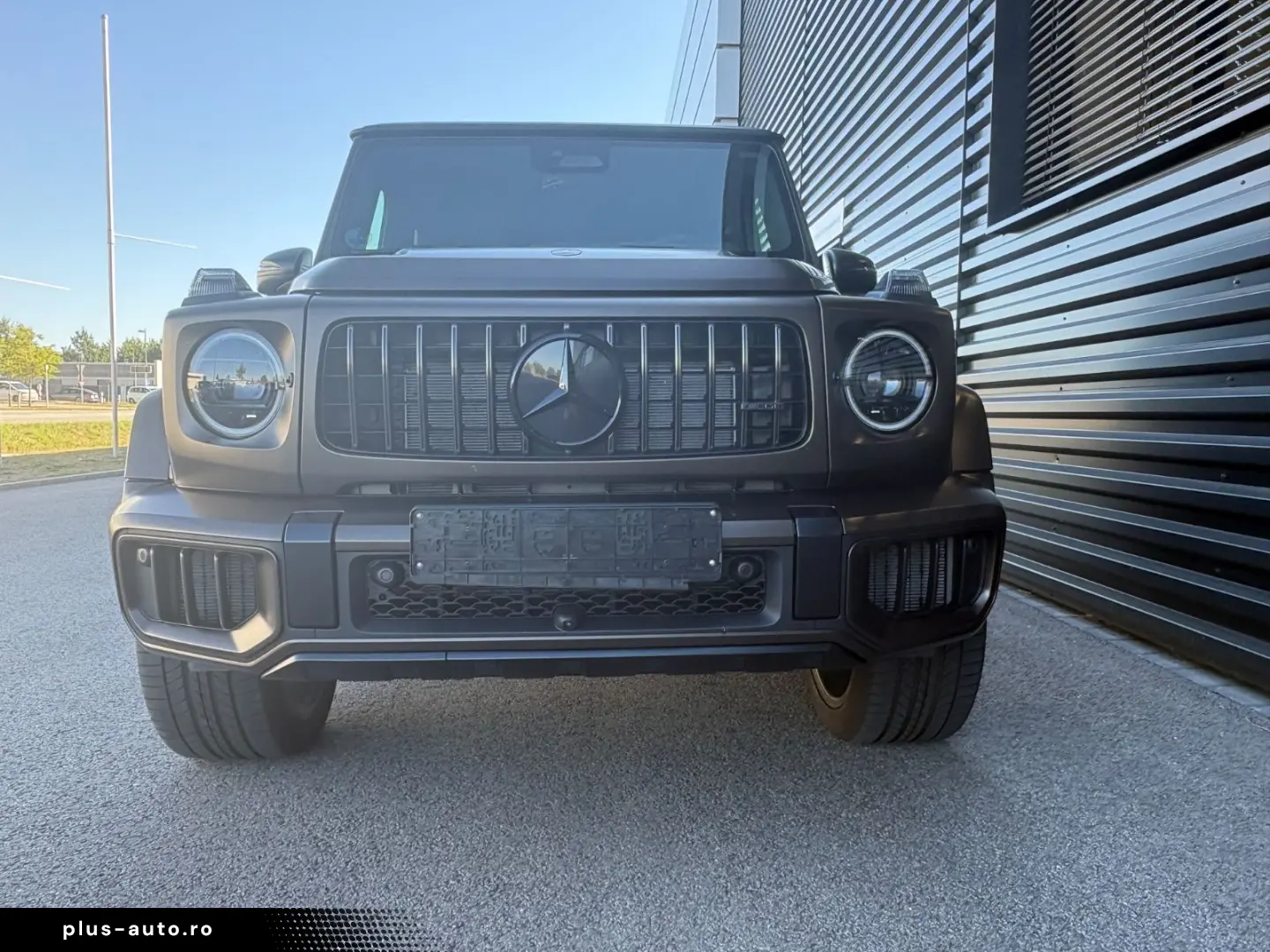 MERCEDES-BENZ G 63 AMG MEGAVOLL-1.HAND-1700 KM !! FACELIFT