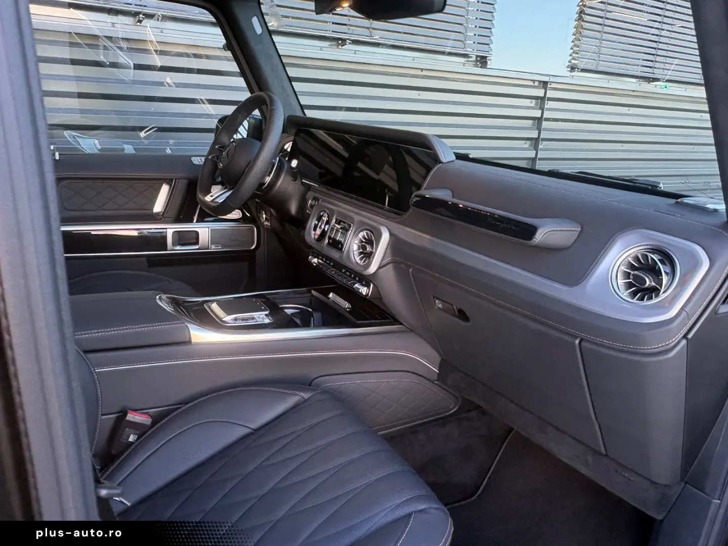 MERCEDES-BENZ G 63 AMG MEGAVOLL-1.HAND-1700 KM !! FACELIFT