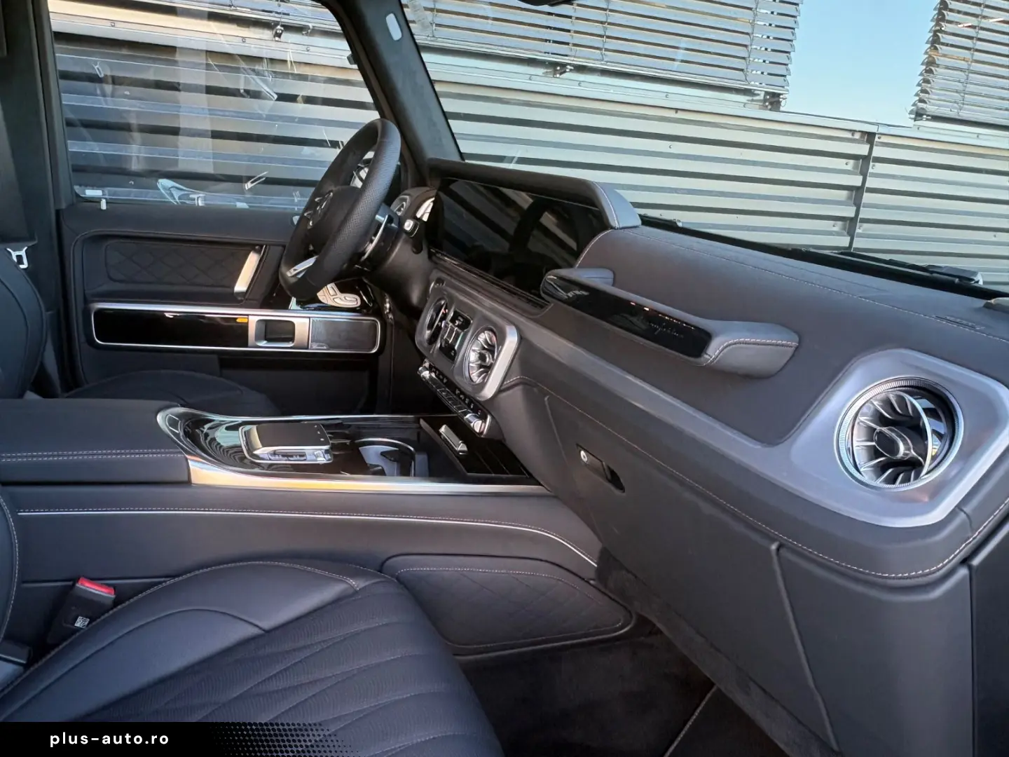 MERCEDES-BENZ G 63 AMG MEGAVOLL-1.HAND-1700 KM !! FACELIFT