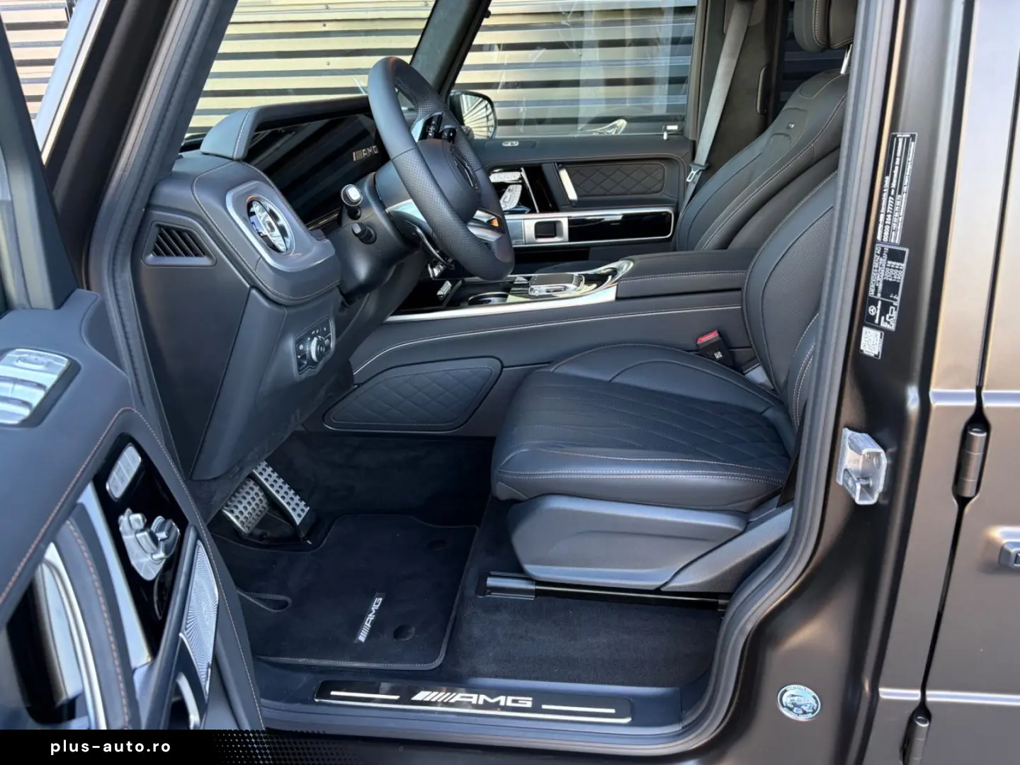 MERCEDES-BENZ G 63 AMG MEGAVOLL-1.HAND-1700 KM !! FACELIFT