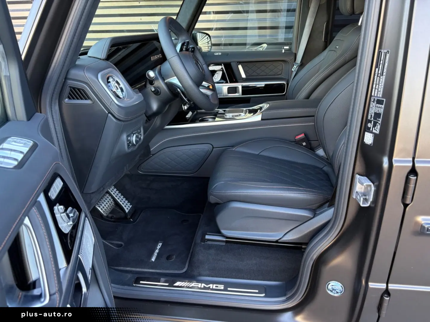 MERCEDES-BENZ G 63 AMG MEGAVOLL-1.HAND-1700 KM !! FACELIFT