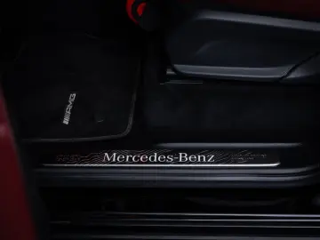 MERCEDES-BENZ G 450d AMG-Line SUPERIOR MBEAM DISTR G…