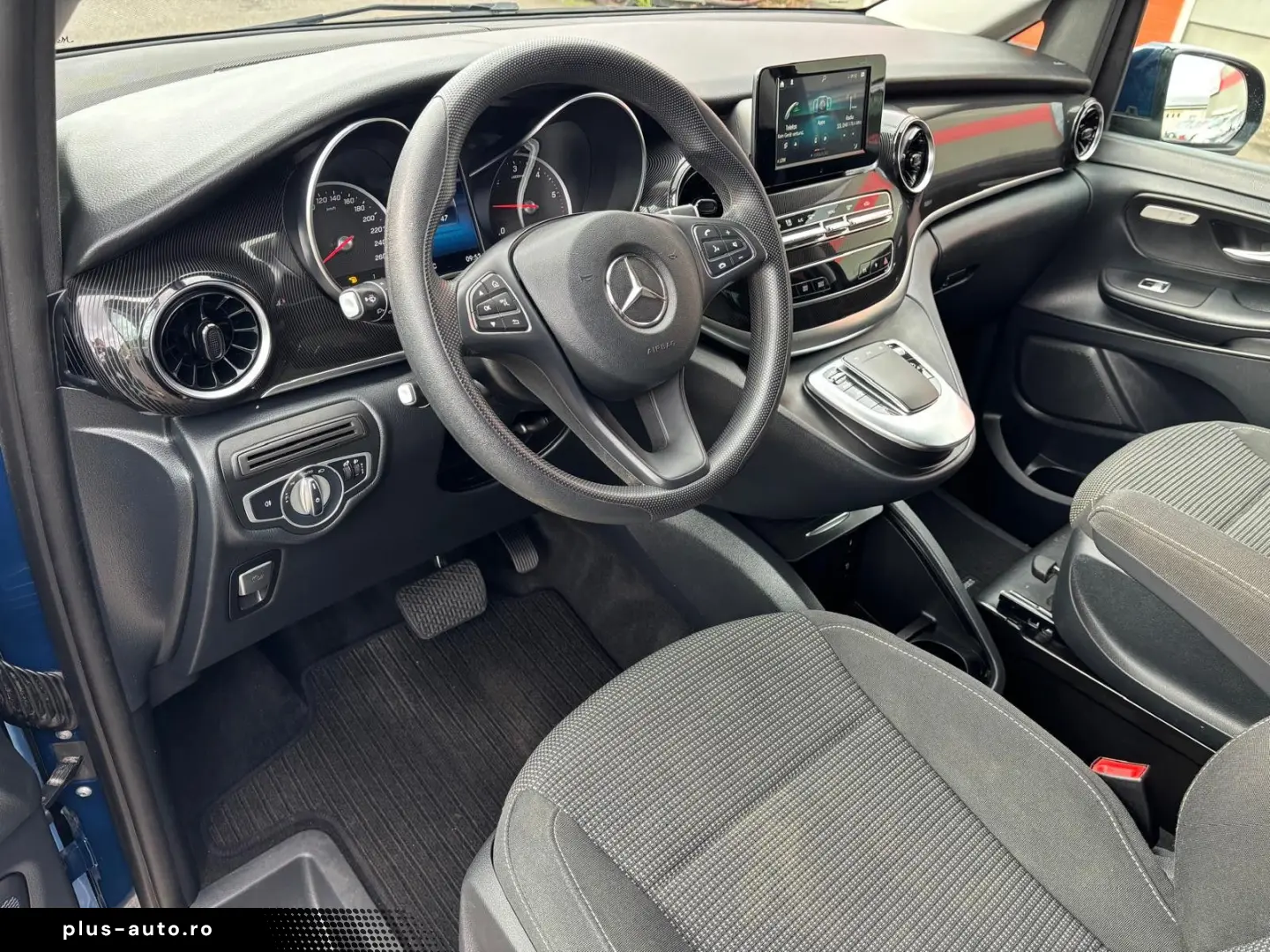 MERCEDES-BENZ V 220 d LANG