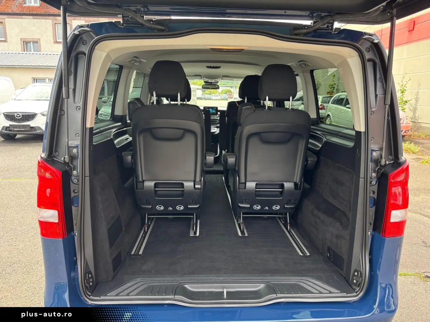 MERCEDES-BENZ V 220 d LANG