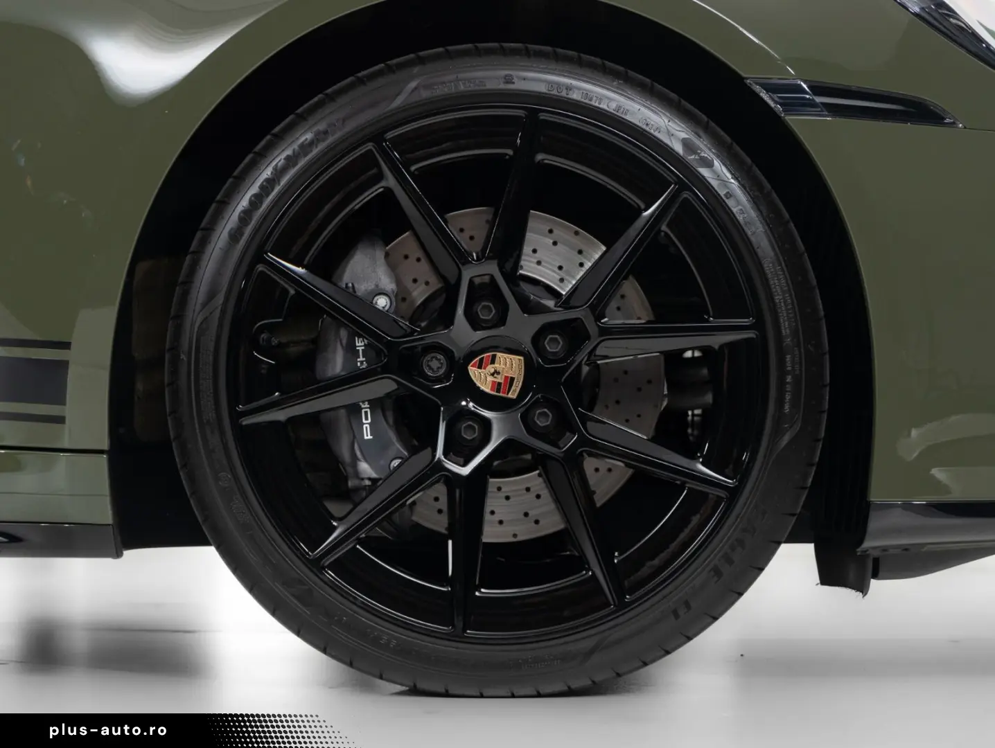PORSCHE 911 Carrera   PTS Nato Olive   Aerokit   Chrono