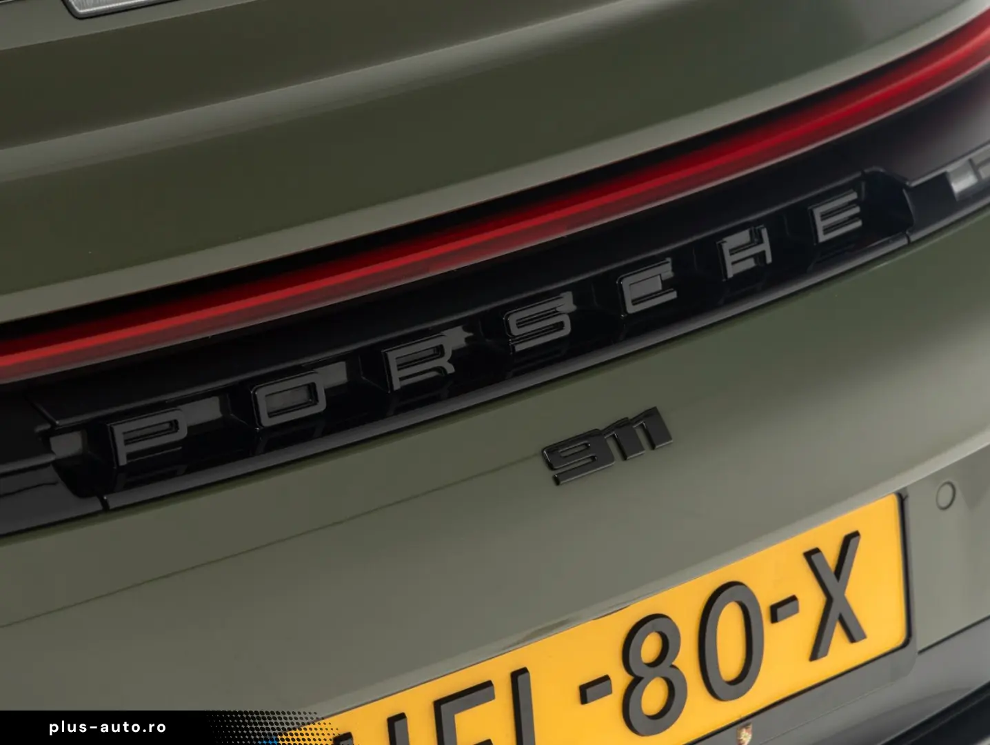 PORSCHE 911 Carrera   PTS Nato Olive   Aerokit   Chrono