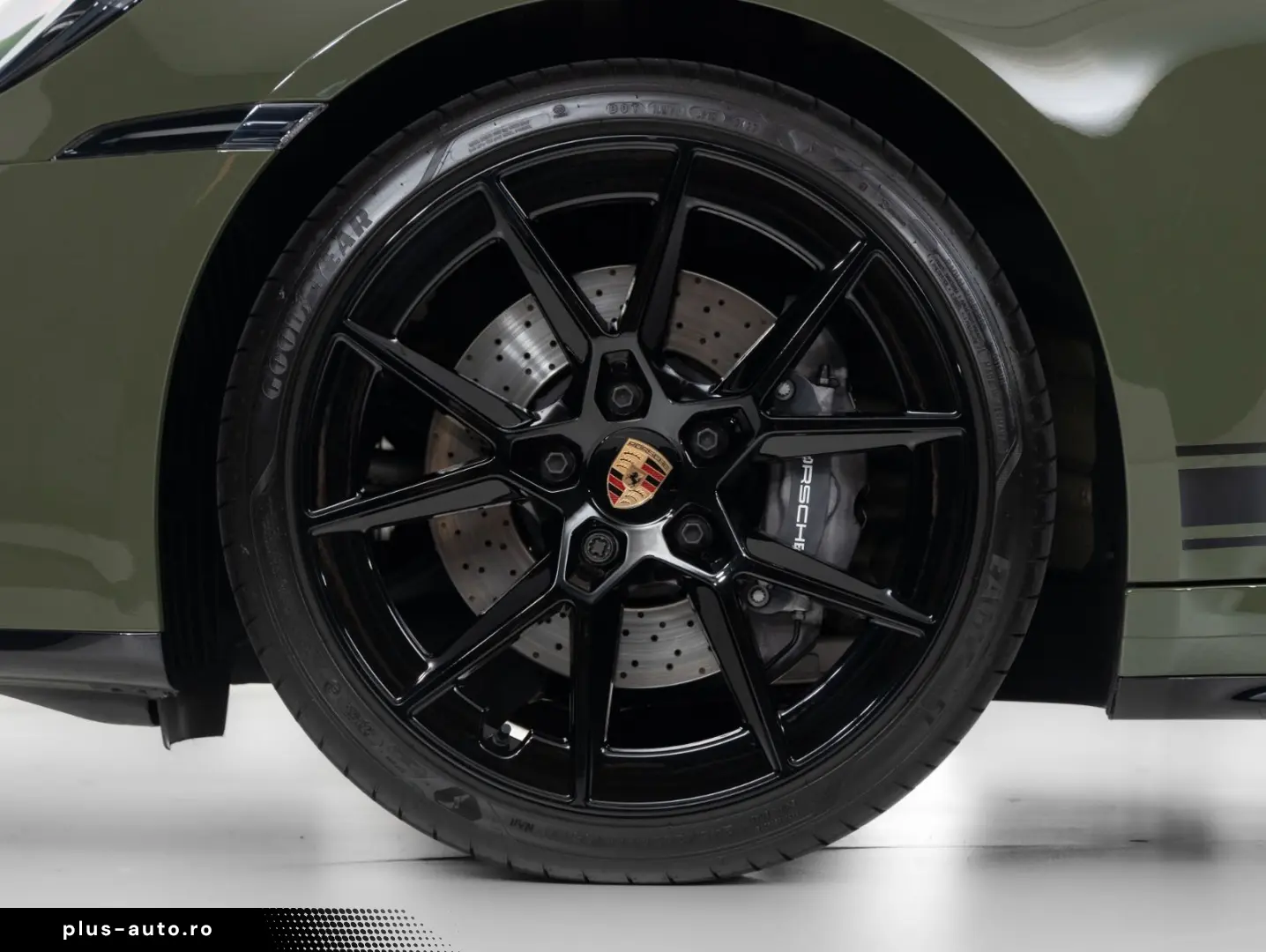PORSCHE 911 Carrera   PTS Nato Olive   Aerokit   Chrono