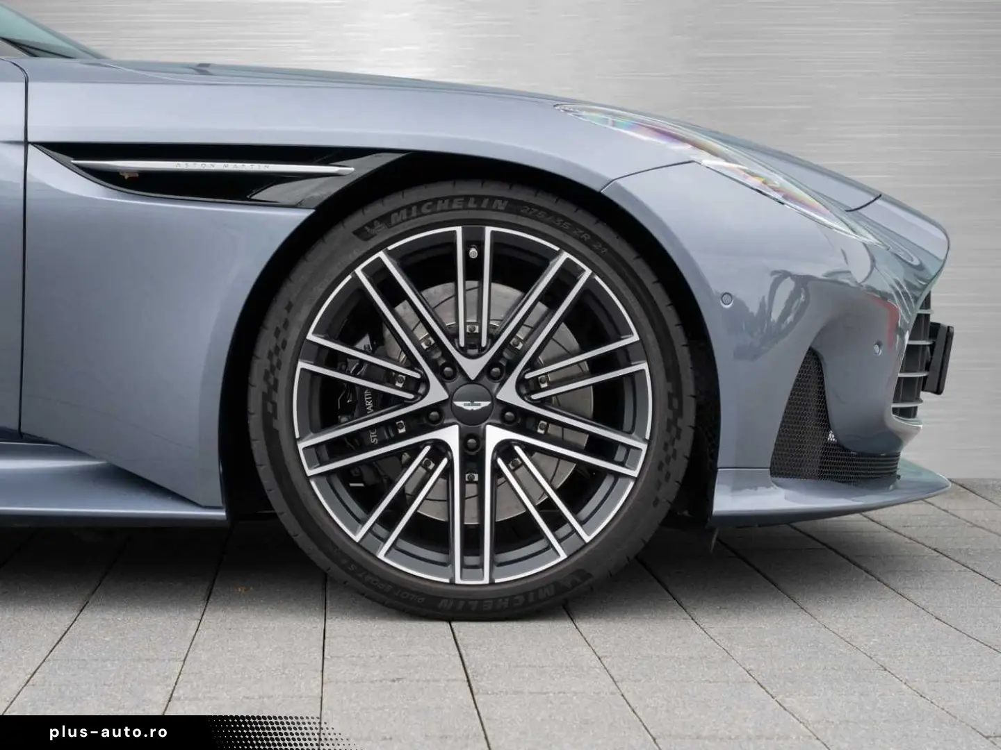 ASTON MARTIN DB12 V8 Coupe