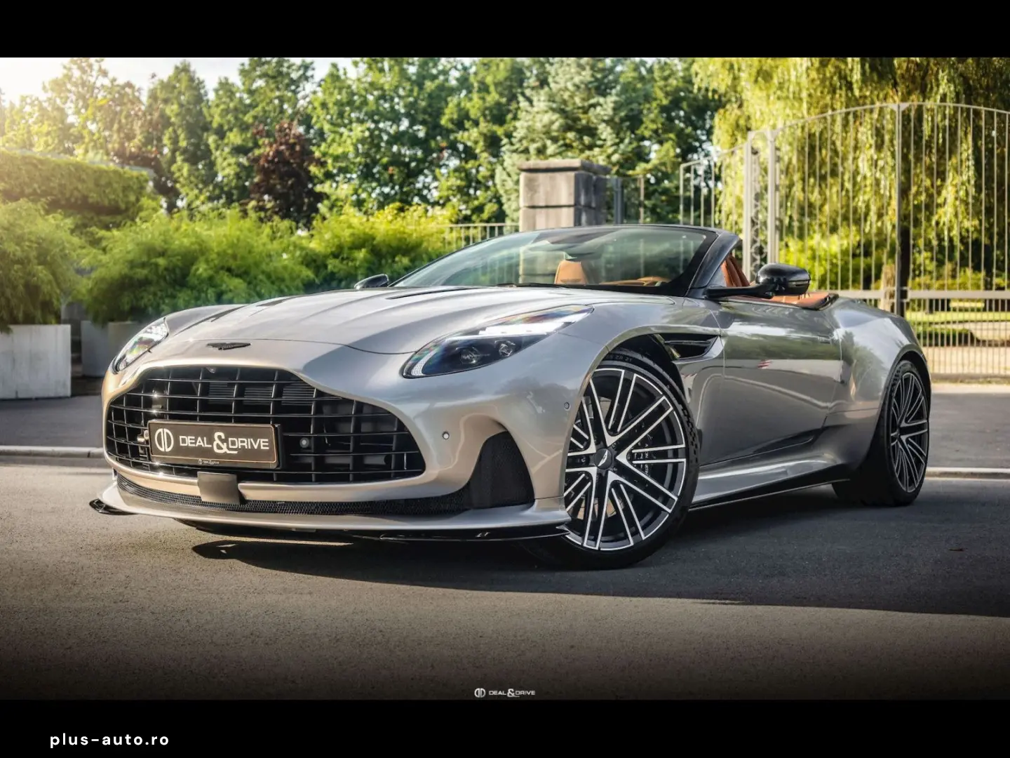 ASTON MARTIN DB12 VOLANTE SPIRIT SILVER PPF BLACK PA&hellip;
