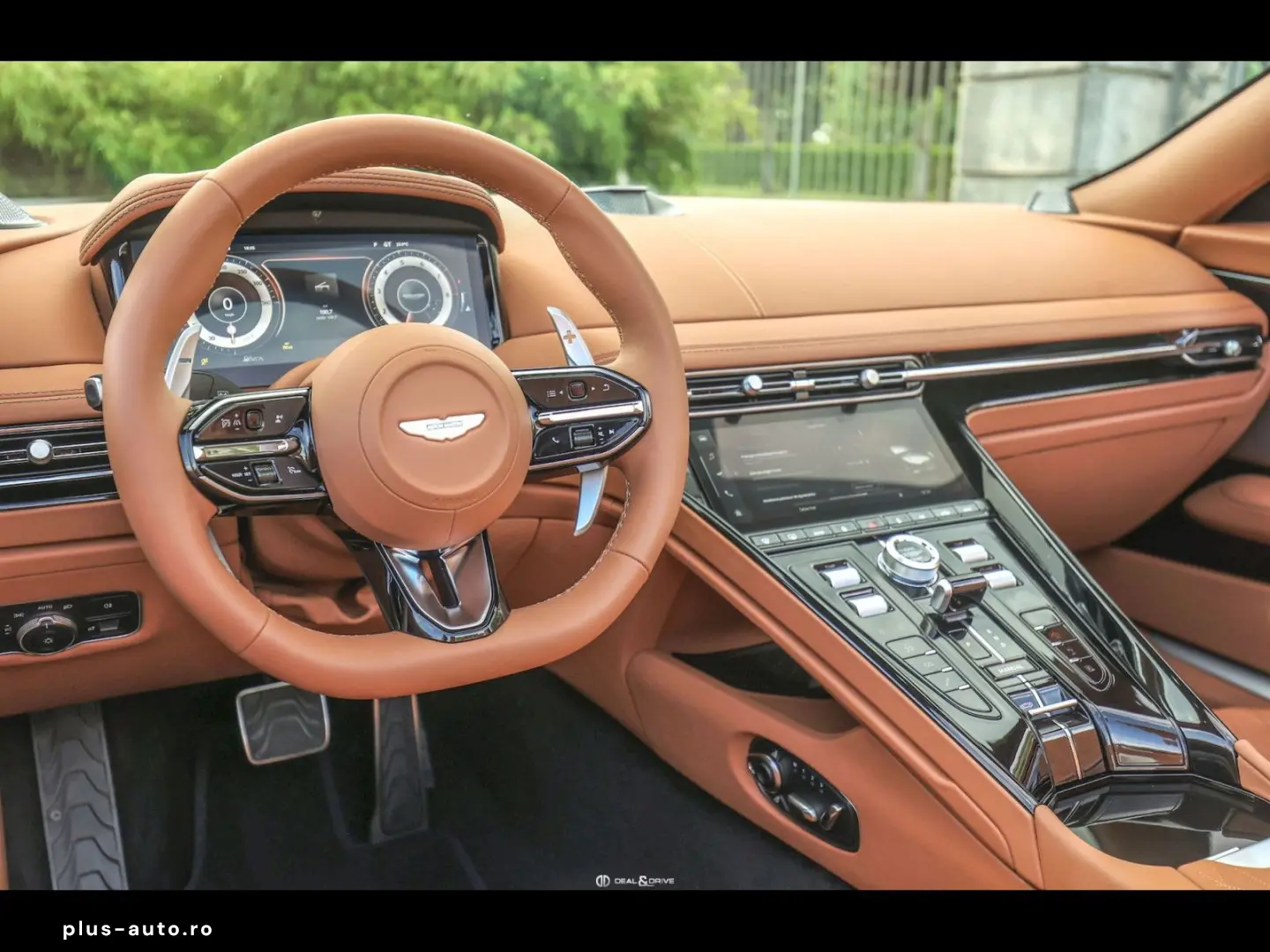 ASTON MARTIN DB12 VOLANTE SPIRIT SILVER PPF BLACK PA&hellip;