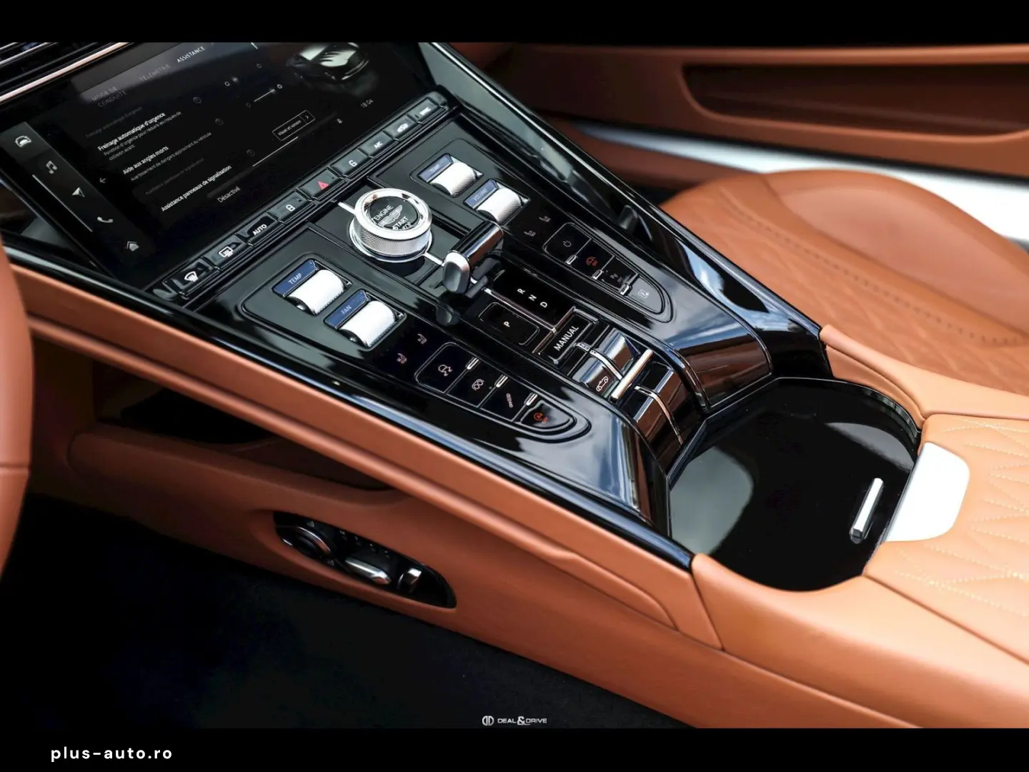 ASTON MARTIN DB12 VOLANTE SPIRIT SILVER PPF BLACK PA&hellip;