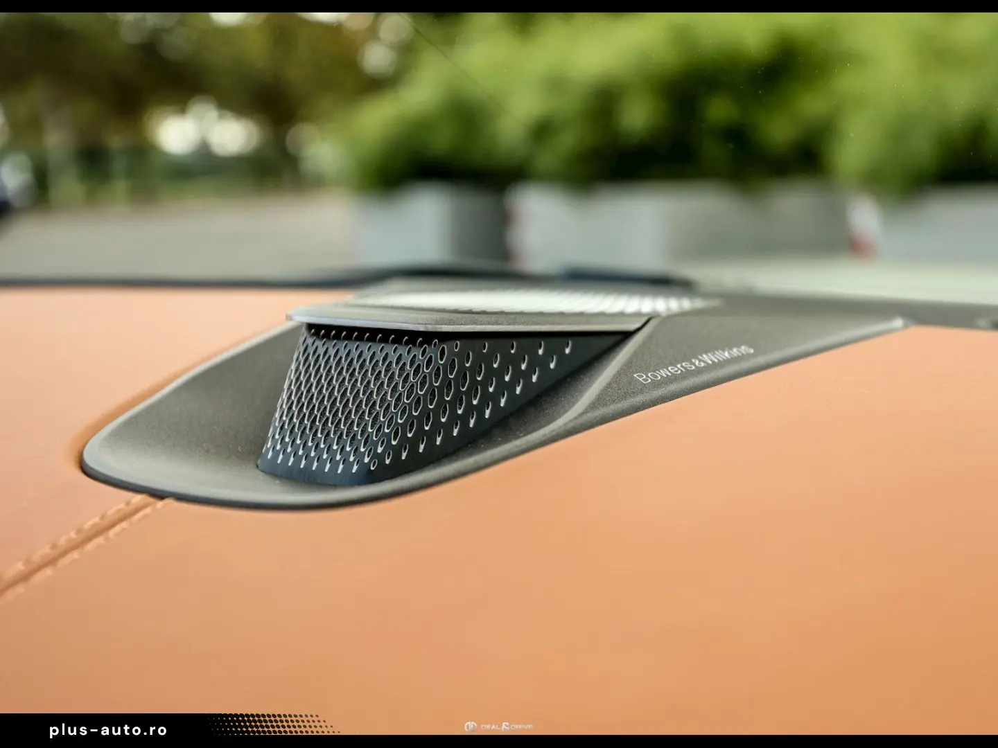 ASTON MARTIN DB12 VOLANTE SPIRIT SILVER PPF BLACK PA&hellip;