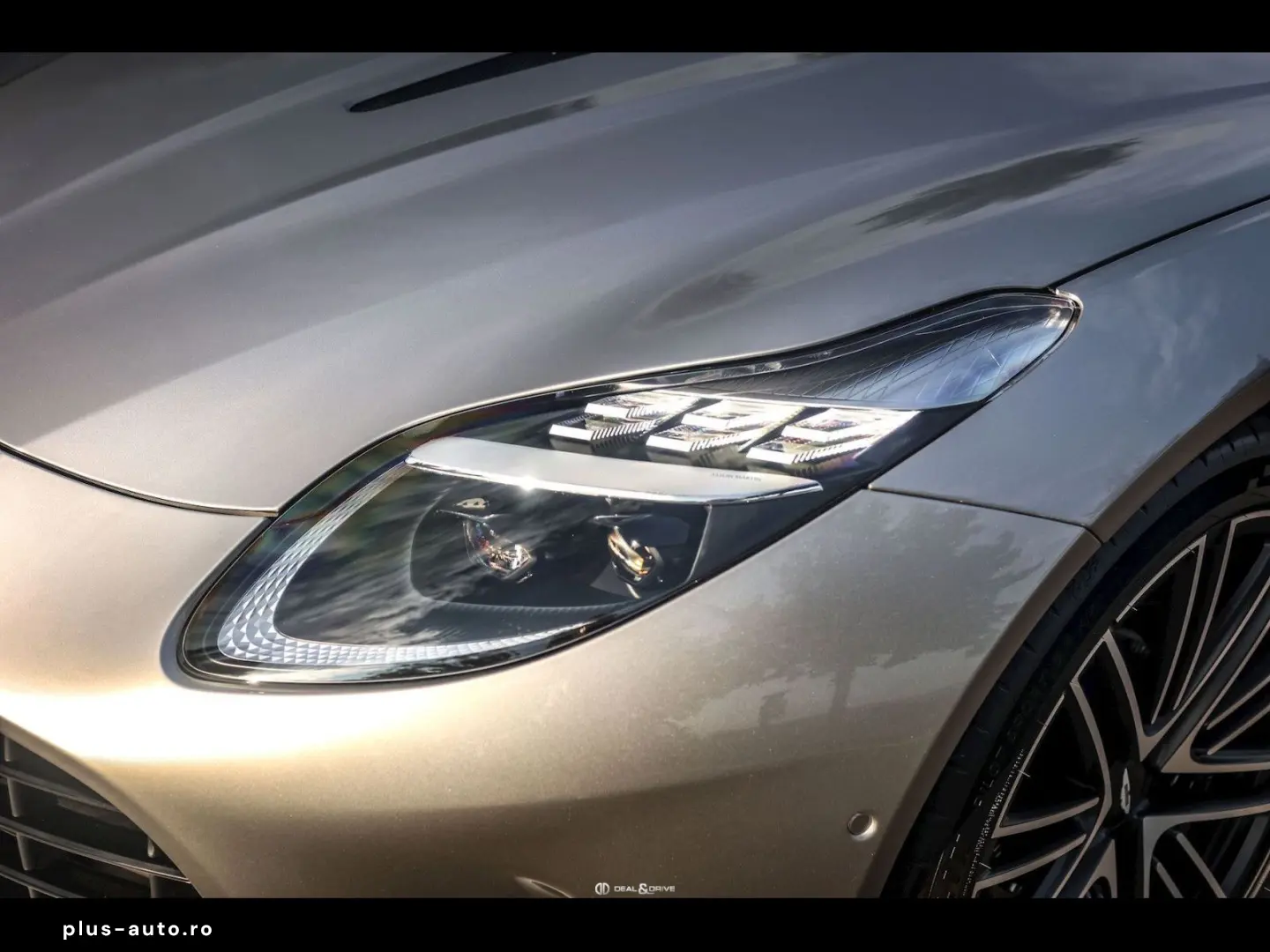 ASTON MARTIN DB12 VOLANTE SPIRIT SILVER PPF BLACK PA&hellip;