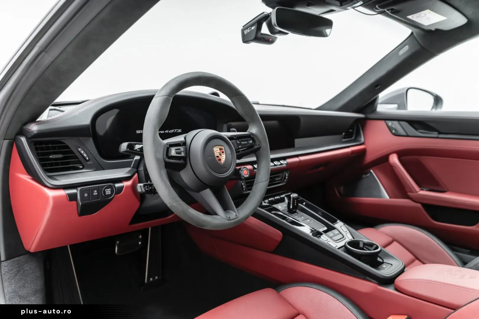 PORSCHE 992.2 Carrera 4 GTS THybr Burmester Aerokit Lift