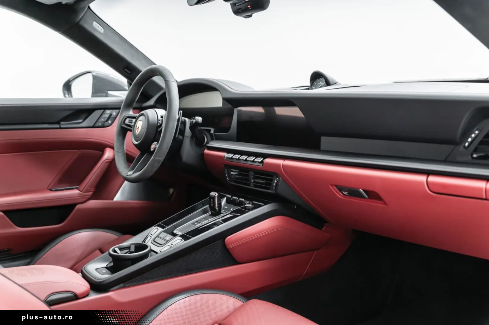 PORSCHE 992.2 Carrera 4 GTS THybr Burmester Aerokit Lift