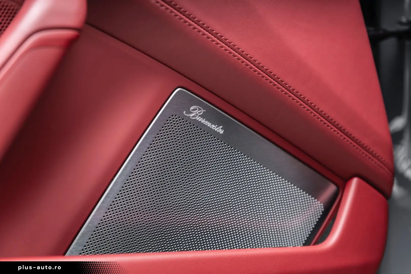 PORSCHE 992.2 Carrera 4 GTS THybr Burmester Aerokit Lift