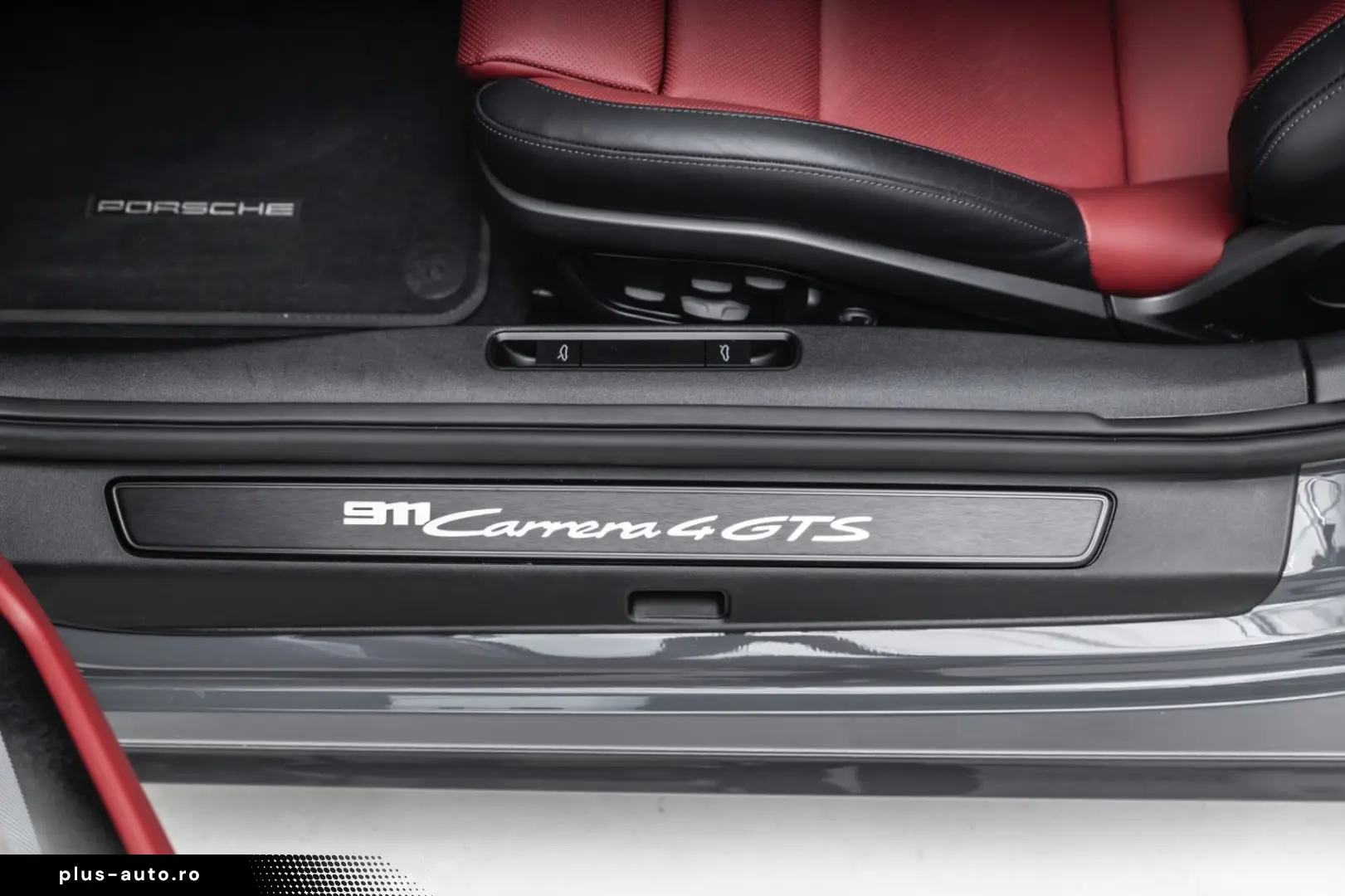 PORSCHE 992.2 Carrera 4 GTS THybr Burmester Aerokit Lift