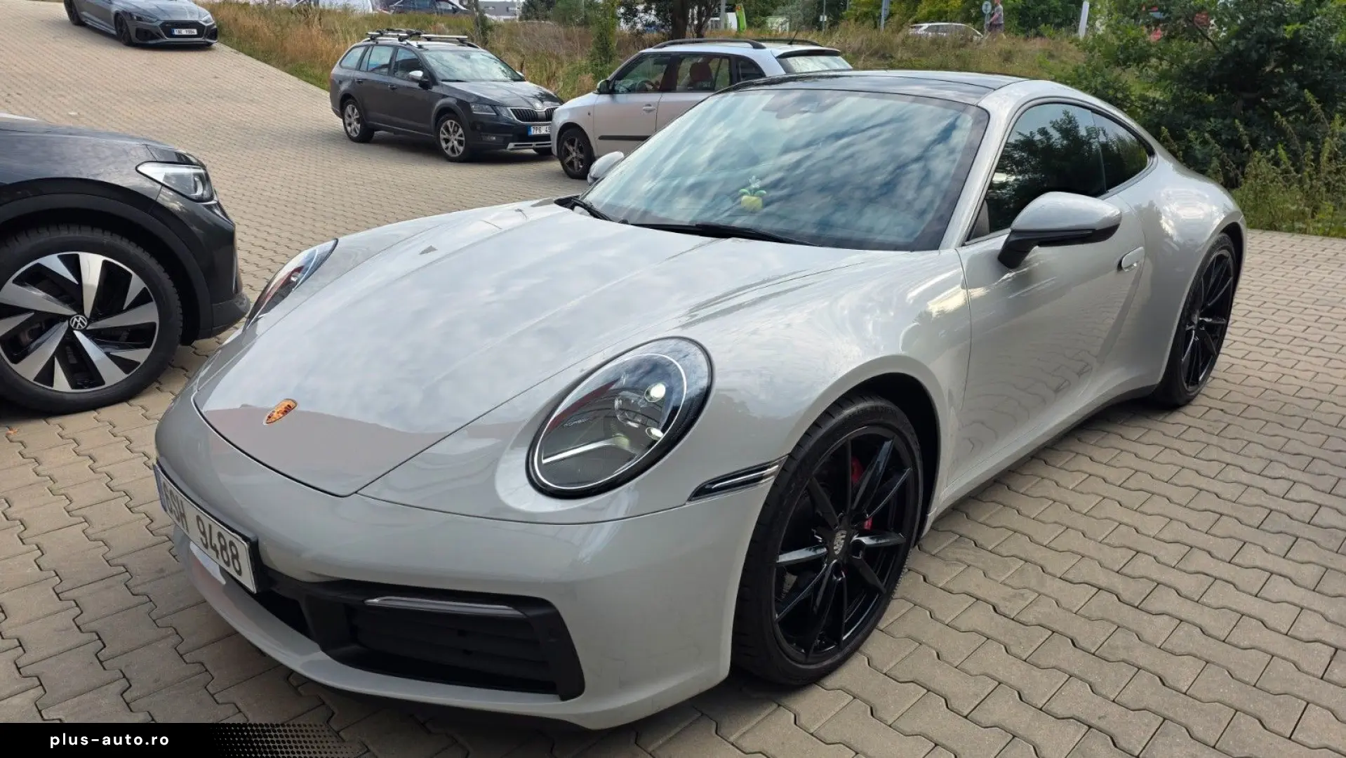 PORSCHE 911 2022 — imagine 8