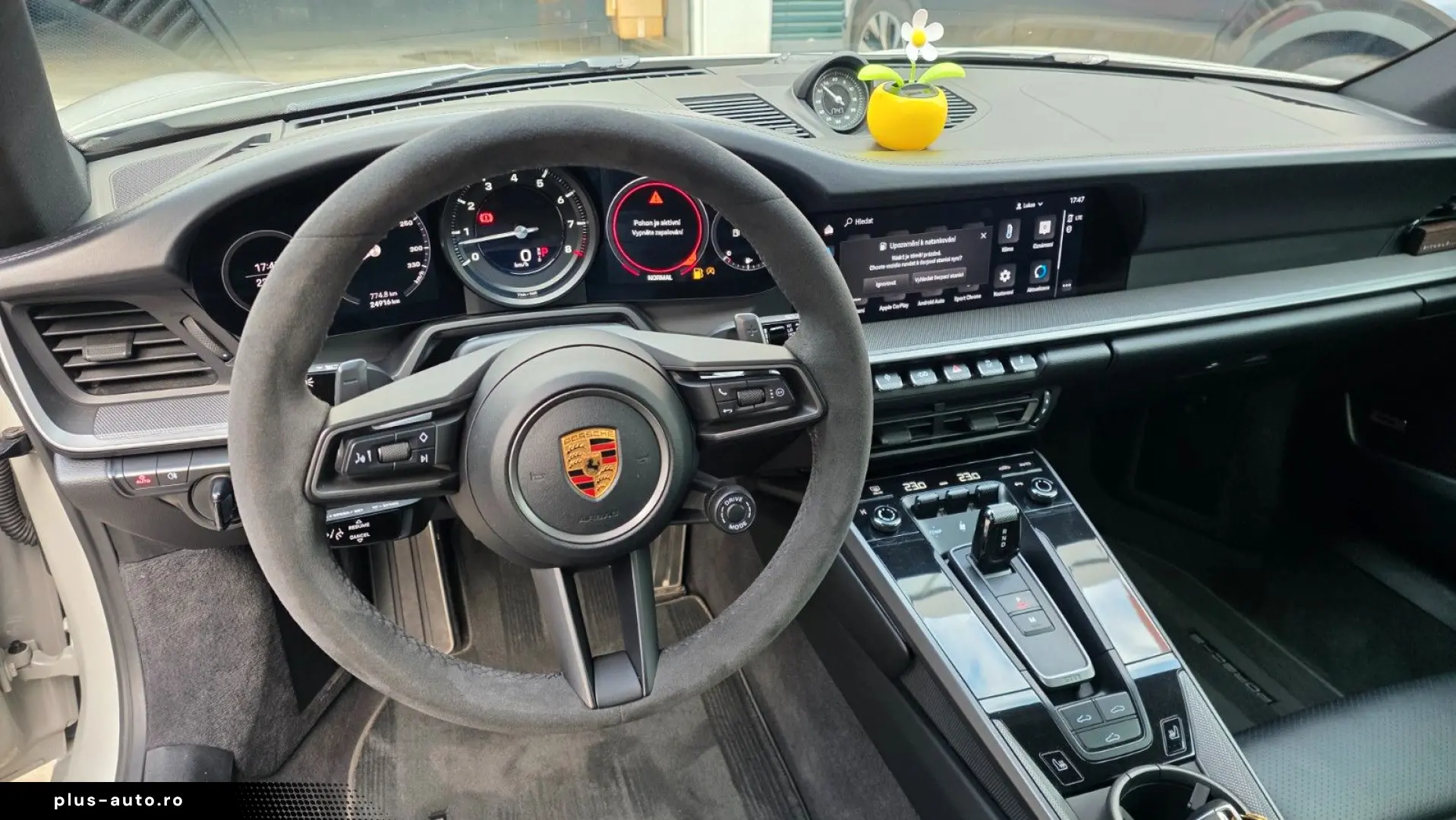 PORSCHE 911 2022 — imagine 10