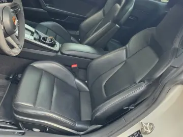 PORSCHE 992 911Carrera S Coupé BIG SERVICE