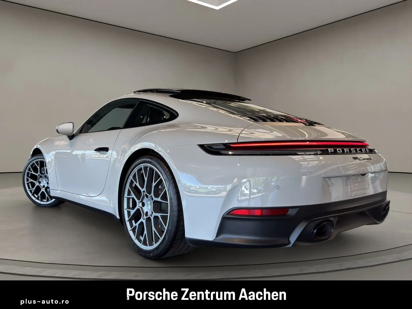 PORSCHE 911 2025 — imagine 3