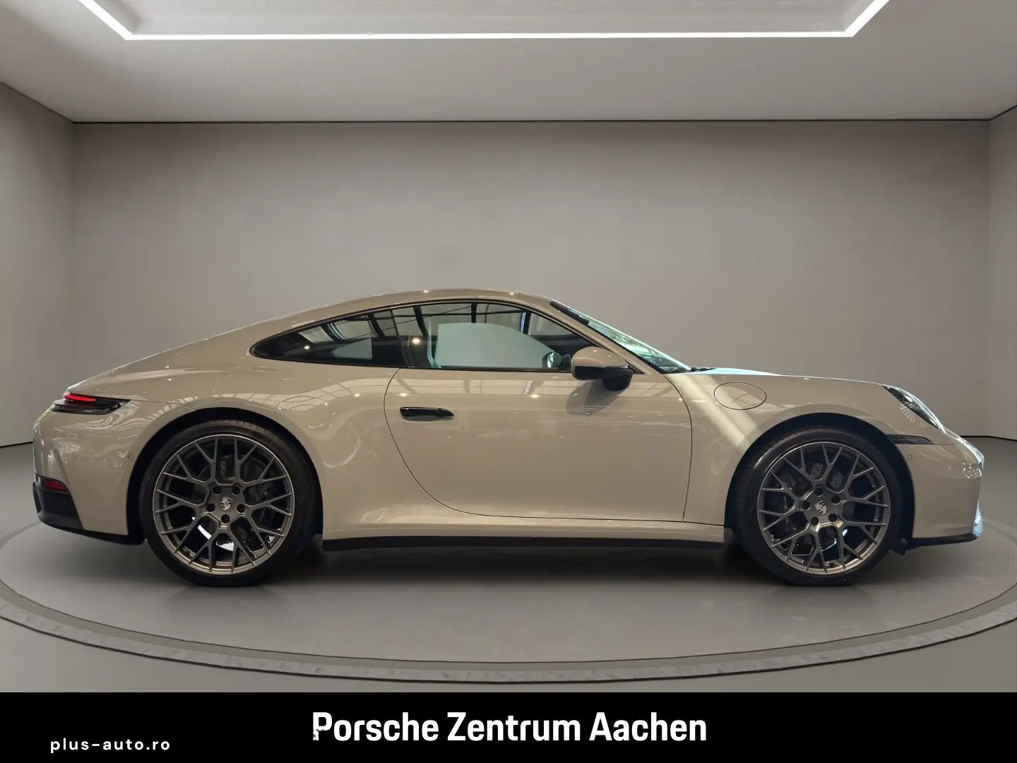 PORSCHE 911 2025 — imagine 7