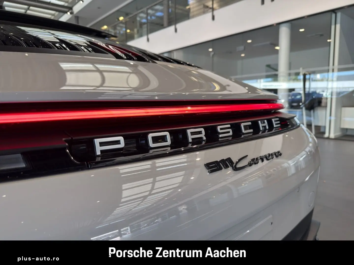 PORSCHE 911 2025 — imagine 29