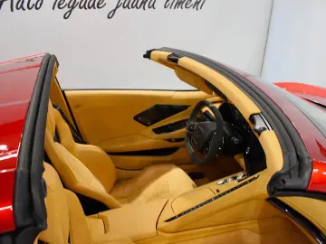 Corvette C8 Stingray 3LT Garantie fabrică 3 ani   100.000 km