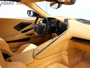 Corvette C8 Stingray 3LT Garantie fabrică 3 ani   100.000 km