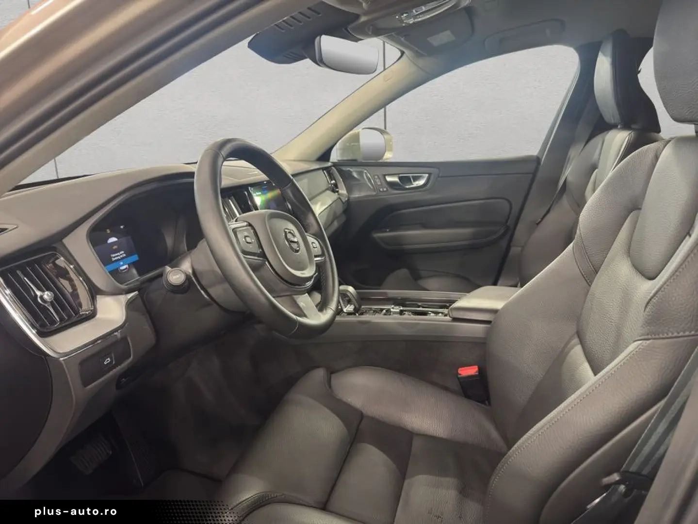 VOLVO XC60 B5 AWD Aut Leder Pilot BLIS H&K