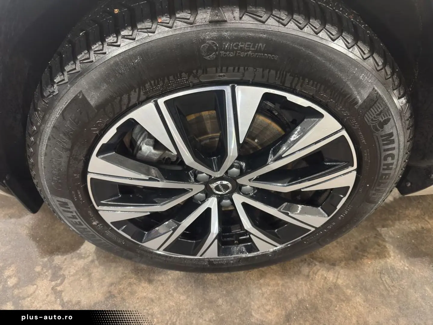 VOLVO XC60 B5 AWD Aut Leder Pilot BLIS H&K