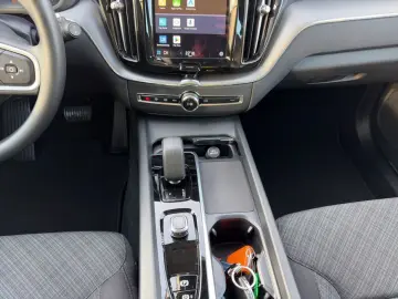 VOLVO XC60 B5 AWD Core Aut Google-Maps LED Kamera