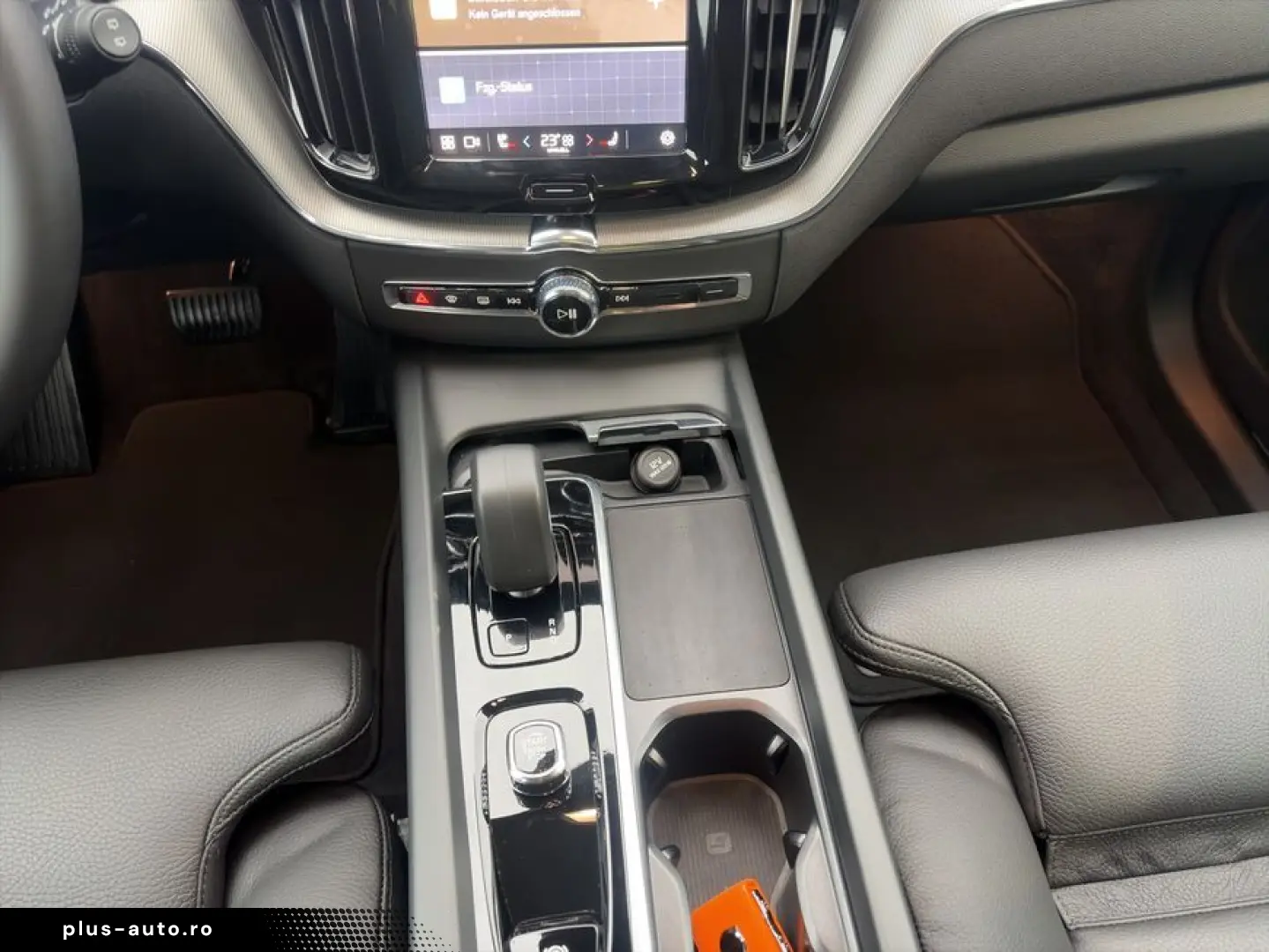 VOLVO XC60 B5 AWD Core Aut Leder H&K Licht- Winter