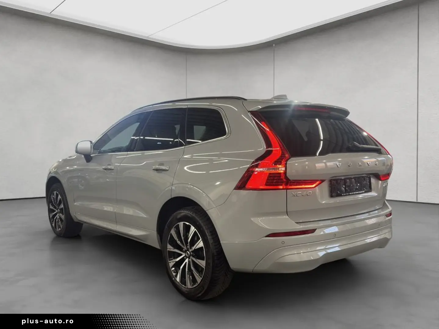 VOLVO XC60 B5 AWD Vollleder BLIS Pilot Licht- Winter-