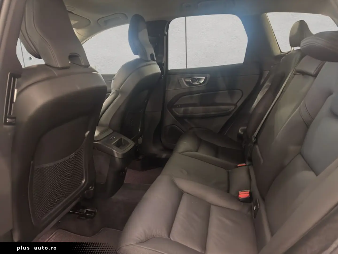 VOLVO XC60 B5 AWD Vollleder BLIS Pilot Licht- Winter-