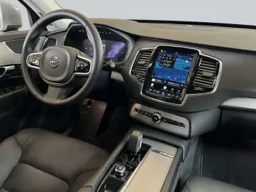 VOLVO XC90 B5 AWD Aut 7S Leder Maps LED Licht-Paket Pi