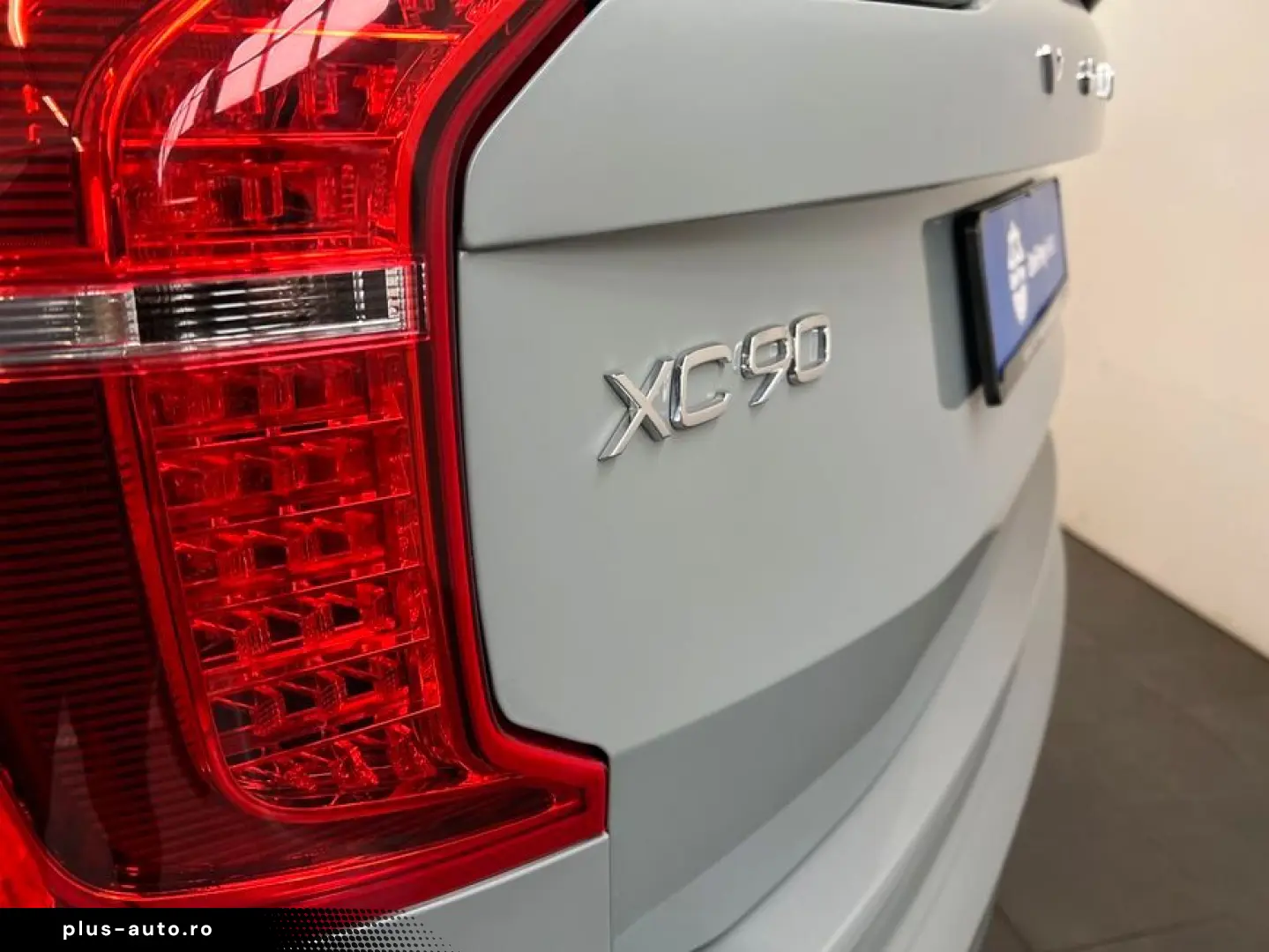 VOLVO XC90 B5 AWD Aut 7S Leder Maps LED Licht-Paket Pi