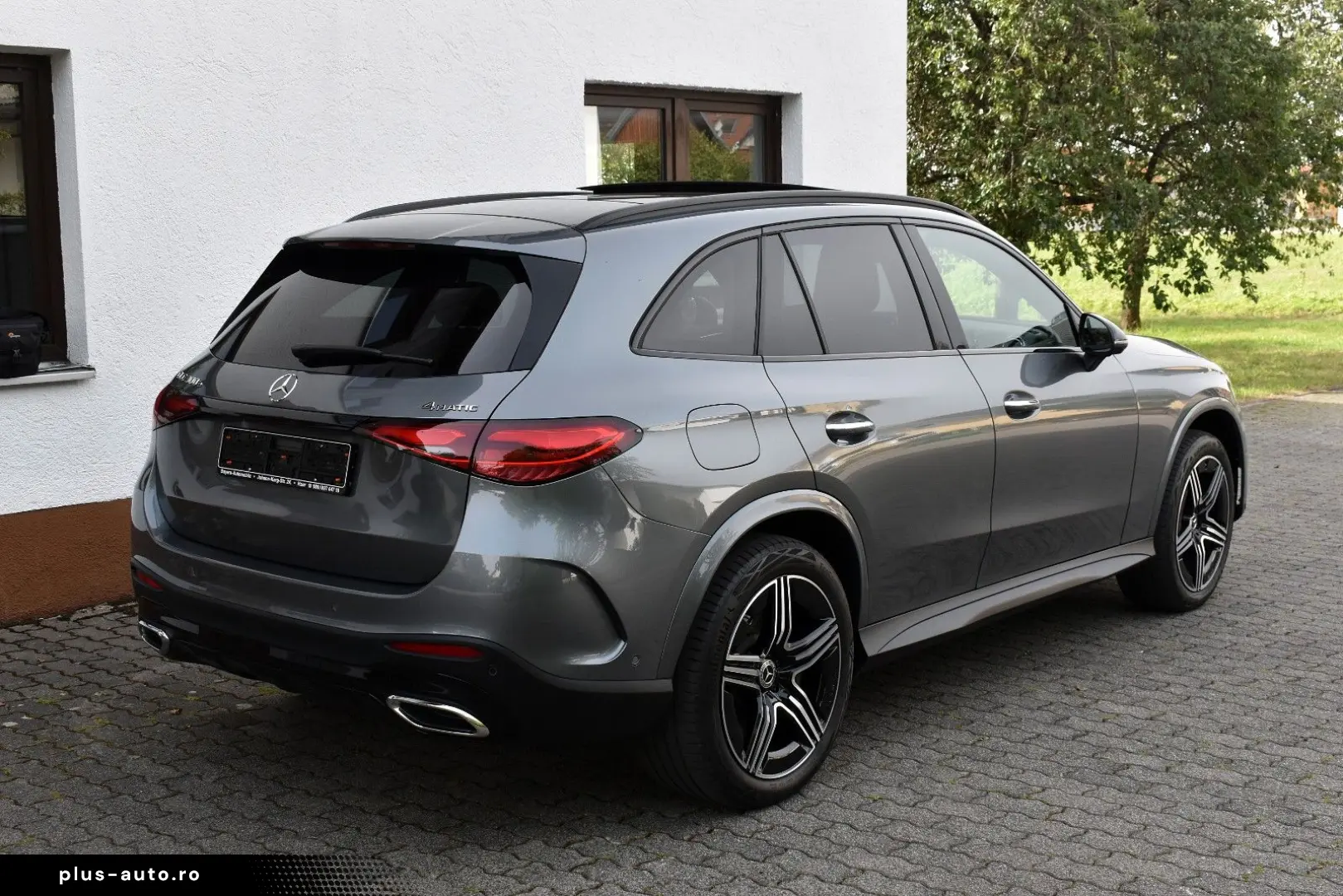 MERCEDES-BENZ GLC 300 e 4M 2x AMG Premium Pano