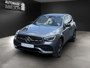MERCEDES-BENZ GLC 300 d AMG 19 HUD Distro 360 Lufted…