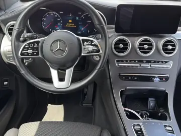 MERCEDES-BENZ GLC 300 d AMG 19 HUD Distro 360 Lufted…